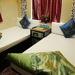 Triple Room 1 double 1 single